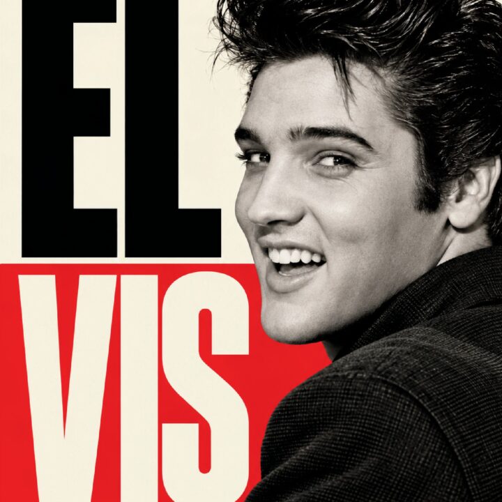 ELVIS. Between the Flashes. A Life in Pictures, 1935-1977